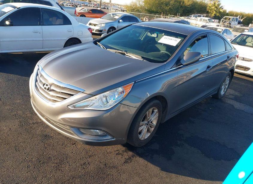 Photo 2 of 2013 Hyundai Sonata GLS (VIN 5NPEB4AC3DH789768)