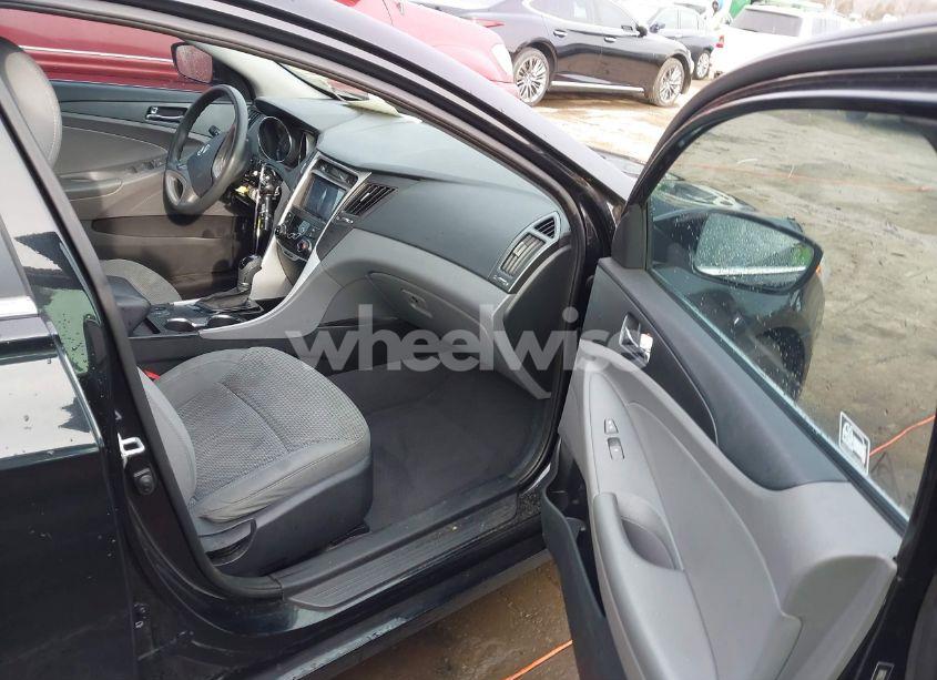 Photo 5 of 2013 Hyundai Sonata GLS (VIN 5NPEB4AC3DH802888)