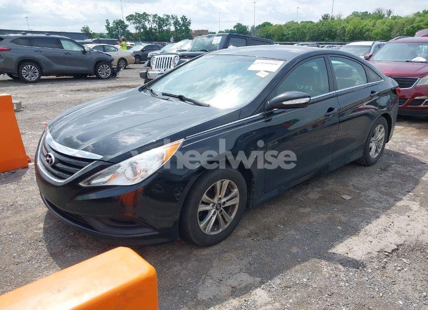Photo 2 of 2014 Hyundai Sonata GLS (VIN 5NPEB4AC3EH948239)