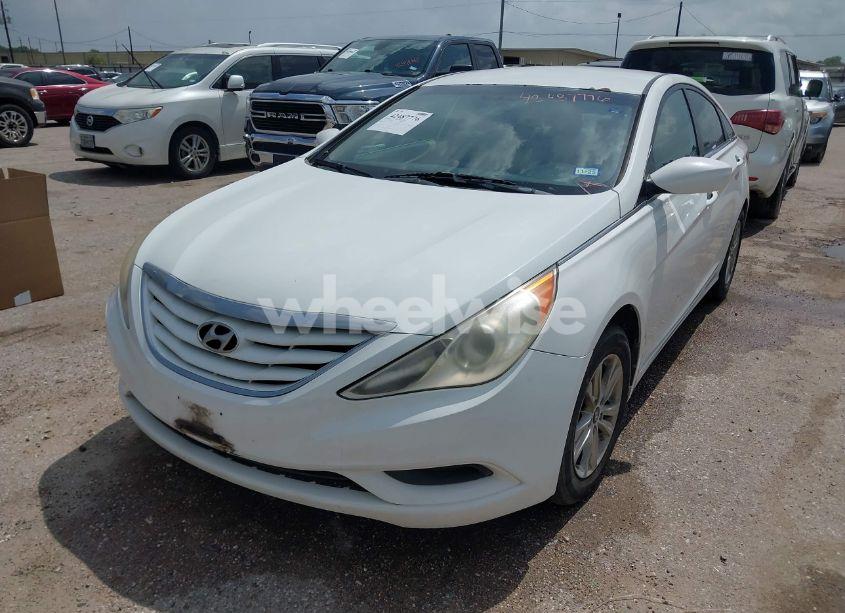 Photo 2 of 2011 Hyundai Sonata GLS (VIN 5NPEB4AC4BH026560)
