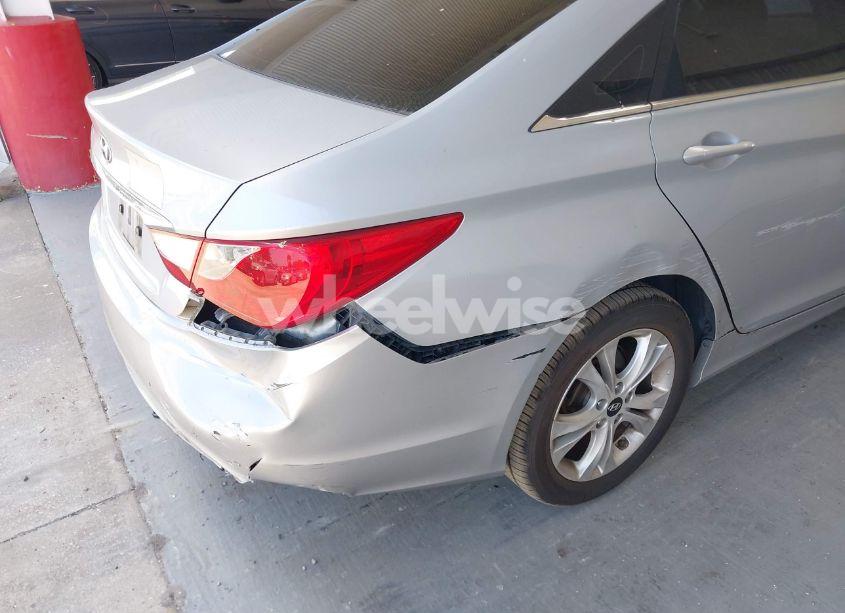 Photo 12 of 2011 Hyundai Sonata GLS (VIN 5NPEB4AC4BH044668)