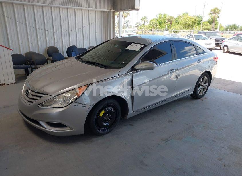 Photo 2 of 2011 Hyundai Sonata GLS (VIN 5NPEB4AC4BH044668)