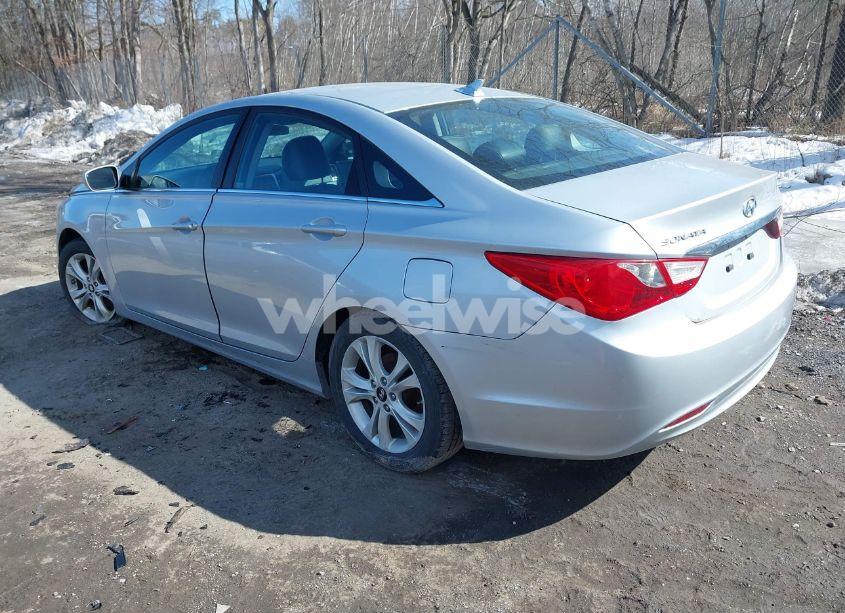 Photo 3 of 2011 Hyundai Sonata GLS (VIN 5NPEB4AC4BH046727)