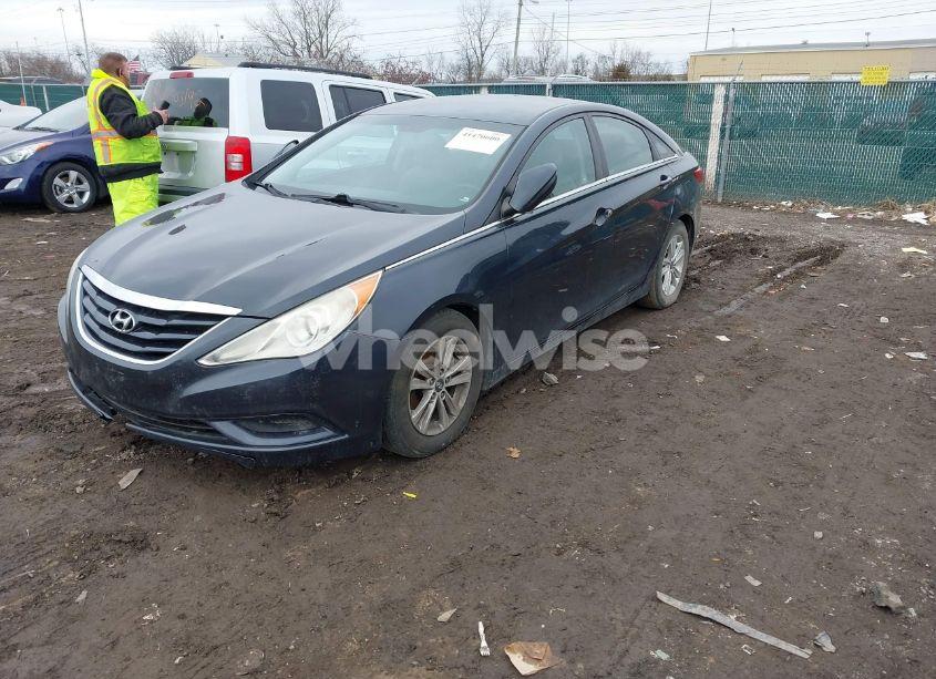 Photo 2 of 2011 Hyundai Sonata GLS (VIN 5NPEB4AC4BH050518)