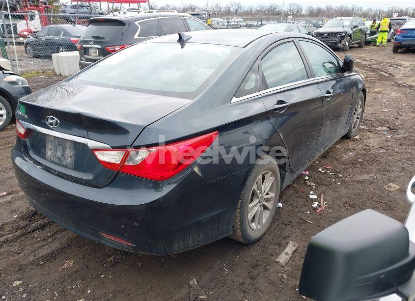 Photo 4 of 2011 Hyundai Sonata GLS (VIN 5NPEB4AC4BH050518)