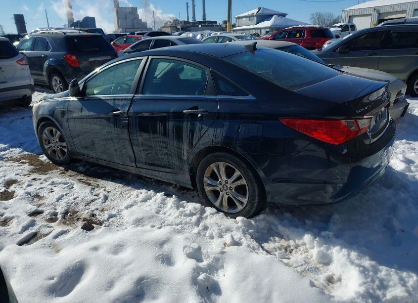 Photo 3 of 2011 Hyundai Sonata GLS (VIN 5NPEB4AC4BH050521)