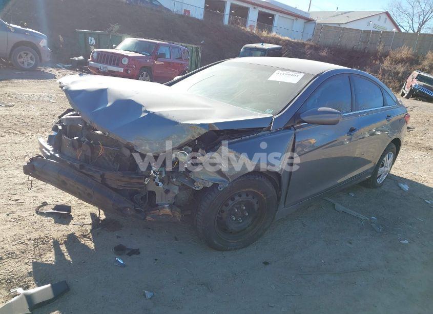 Photo 2 of 2011 Hyundai Sonata GLS (VIN 5NPEB4AC4BH068579)