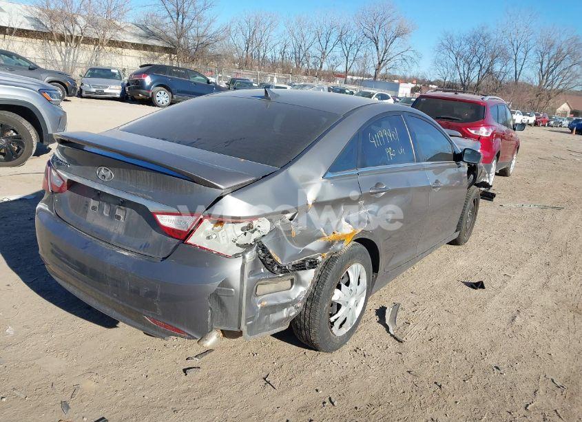 Photo 4 of 2011 Hyundai Sonata GLS (VIN 5NPEB4AC4BH068579)
