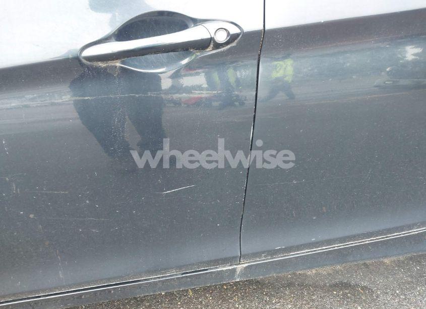 Photo 12 of 2011 Hyundai Sonata GLS (VIN 5NPEB4AC4BH095104)