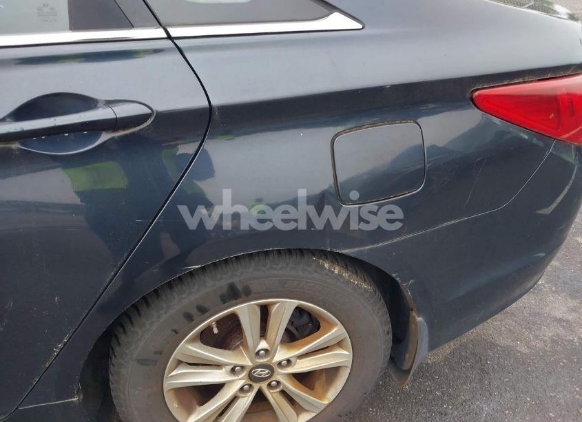 Photo 13 of 2011 Hyundai Sonata GLS (VIN 5NPEB4AC4BH095104)