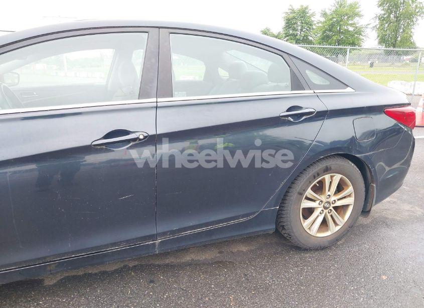 Photo 6 of 2011 Hyundai Sonata GLS (VIN 5NPEB4AC4BH095104)