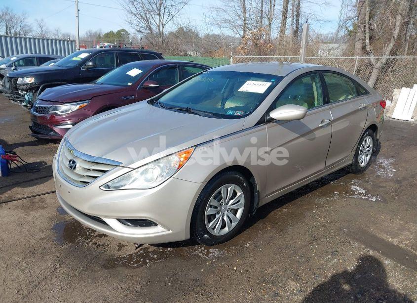 Photo 2 of 2011 Hyundai Sonata GLS (VIN 5NPEB4AC4BH106859)