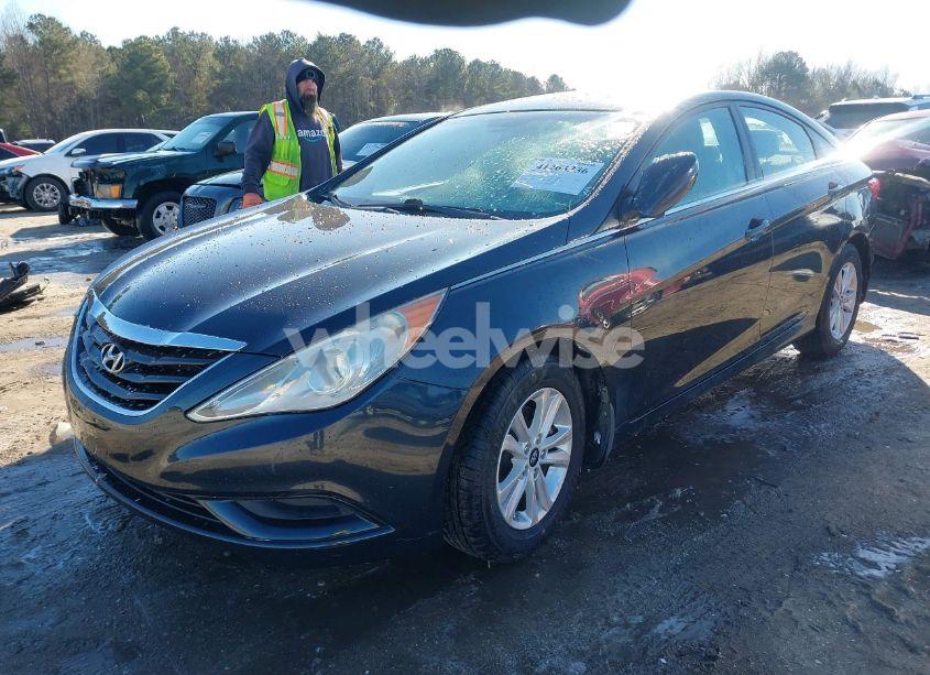 Photo 2 of 2011 Hyundai Sonata GLS (VIN 5NPEB4AC4BH111785)