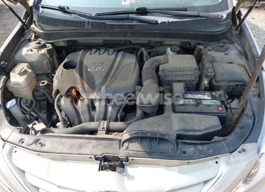 Photo 10 of 2011 Hyundai Sonata GLS (VIN 5NPEB4AC4BH112242)
