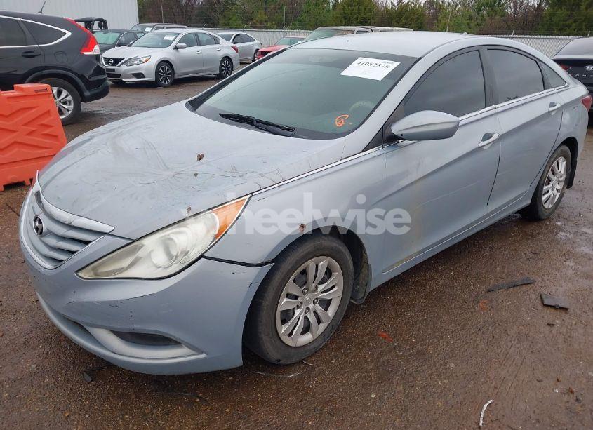 Photo 2 of 2011 Hyundai Sonata GLS (VIN 5NPEB4AC4BH157732)