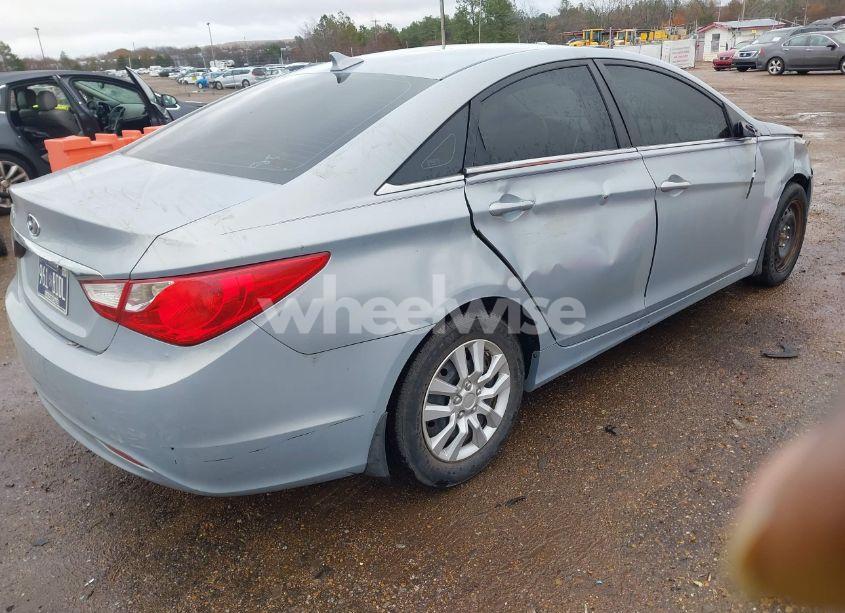 Photo 4 of 2011 Hyundai Sonata GLS (VIN 5NPEB4AC4BH157732)