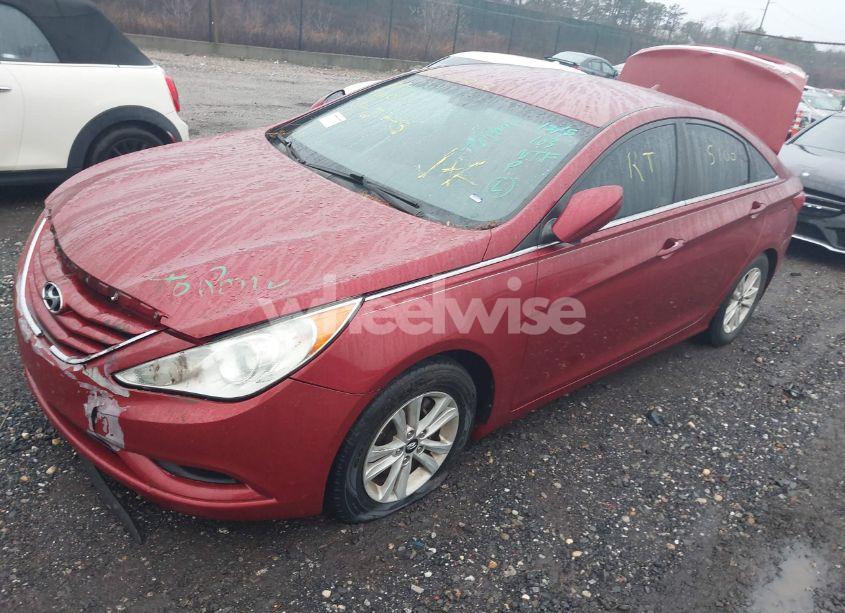 Photo 2 of 2011 Hyundai Sonata GLS (VIN 5NPEB4AC4BH203575)
