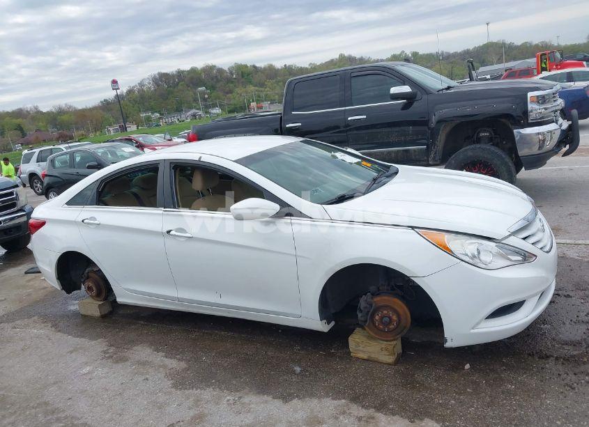 Photo 13 of 2011 Hyundai Sonata GLS (VIN 5NPEB4AC4BH209666)