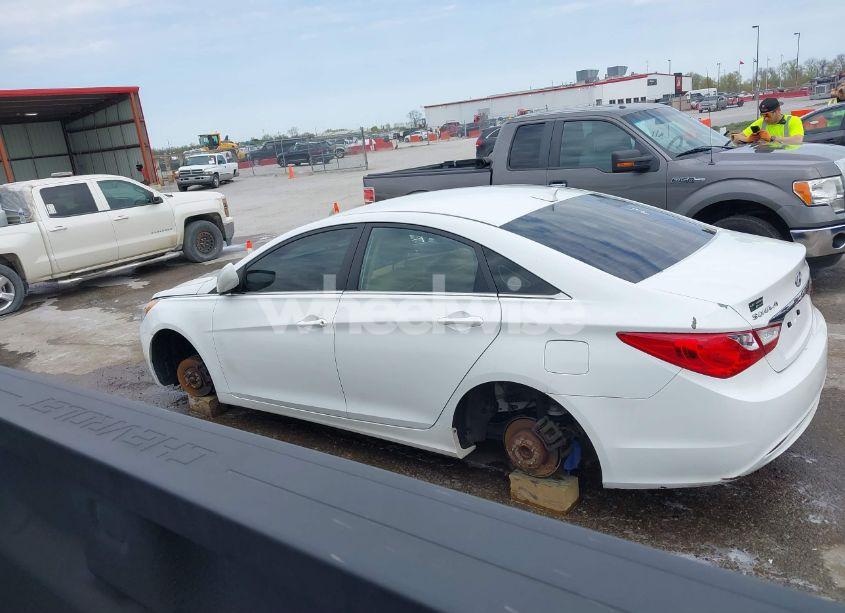 Photo 14 of 2011 Hyundai Sonata GLS (VIN 5NPEB4AC4BH209666)