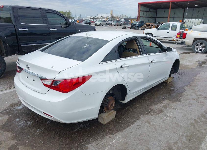 Photo 4 of 2011 Hyundai Sonata GLS (VIN 5NPEB4AC4BH209666)