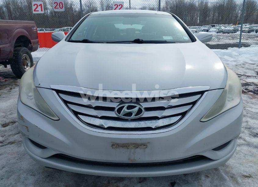 Photo 12 of 2011 Hyundai Sonata GLS (VIN 5NPEB4AC4BH224443)