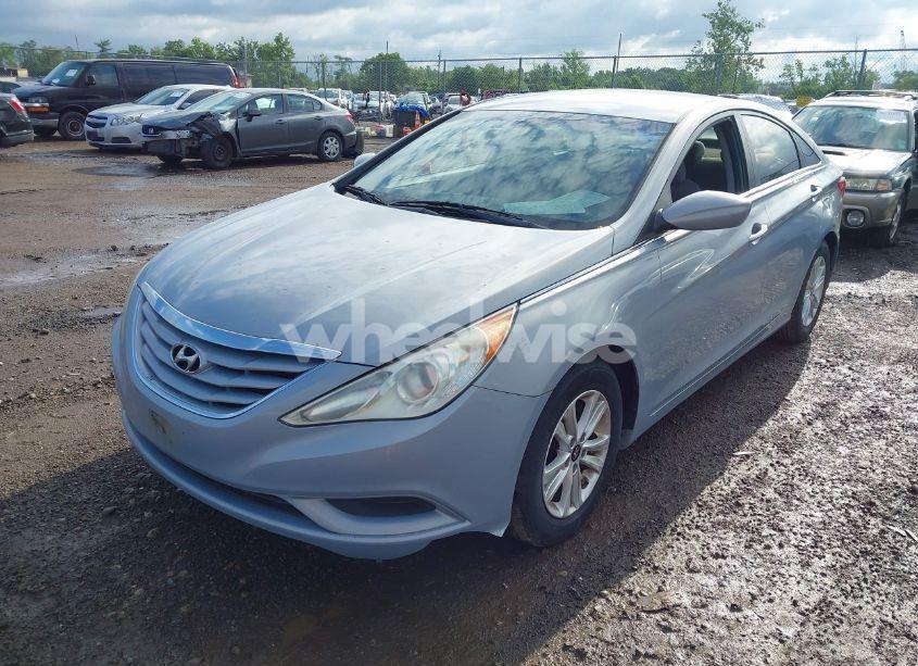 Photo 2 of 2011 Hyundai Sonata GLS (VIN 5NPEB4AC4BH233272)