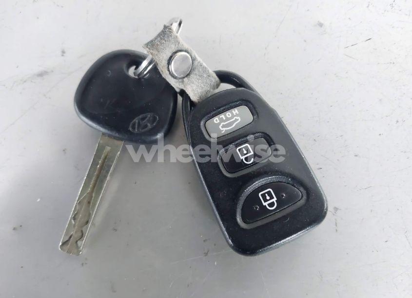 Photo 11 of 2011 Hyundai Sonata GLS (VIN 5NPEB4AC4BH240609)