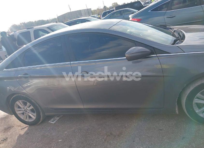 Photo 13 of 2011 Hyundai Sonata GLS (VIN 5NPEB4AC4BH244272)