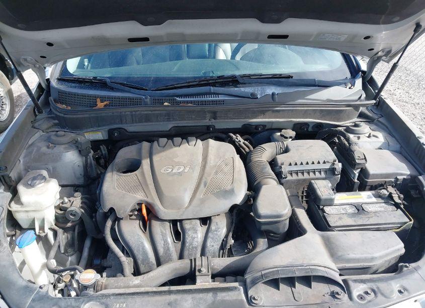 Photo 10 of 2011 Hyundai Sonata GLS (VIN 5NPEB4AC4BH271133)