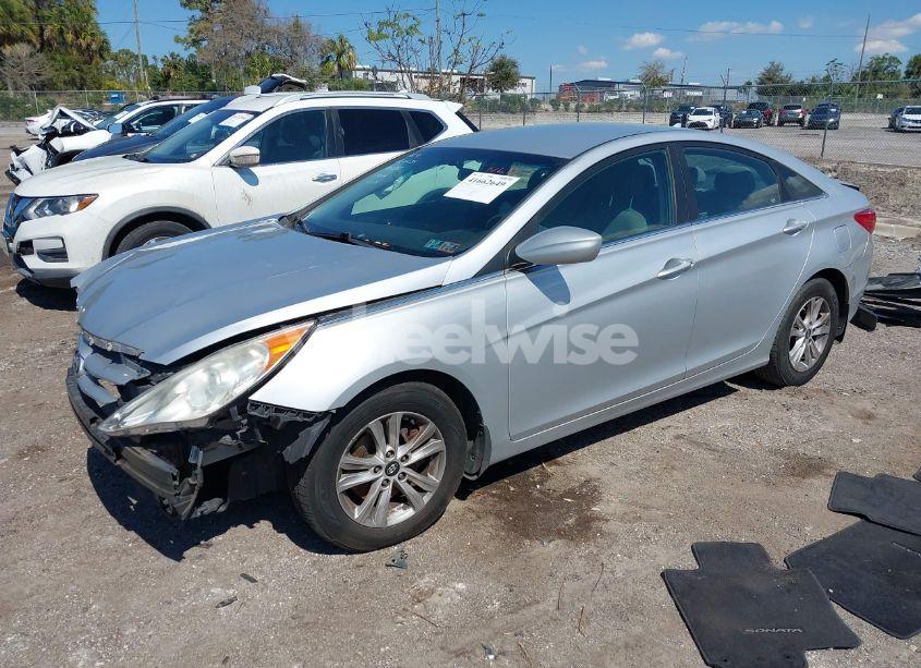 Photo 2 of 2011 Hyundai Sonata GLS (VIN 5NPEB4AC4BH277501)