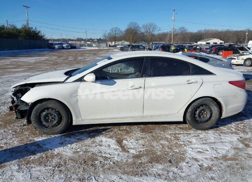 Photo 14 of 2011 Hyundai Sonata GLS (VIN 5NPEB4AC4BH298428)