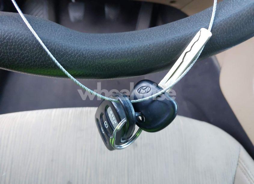 Photo 11 of 2011 Hyundai Sonata GLS (VIN 5NPEB4AC4BH305636)