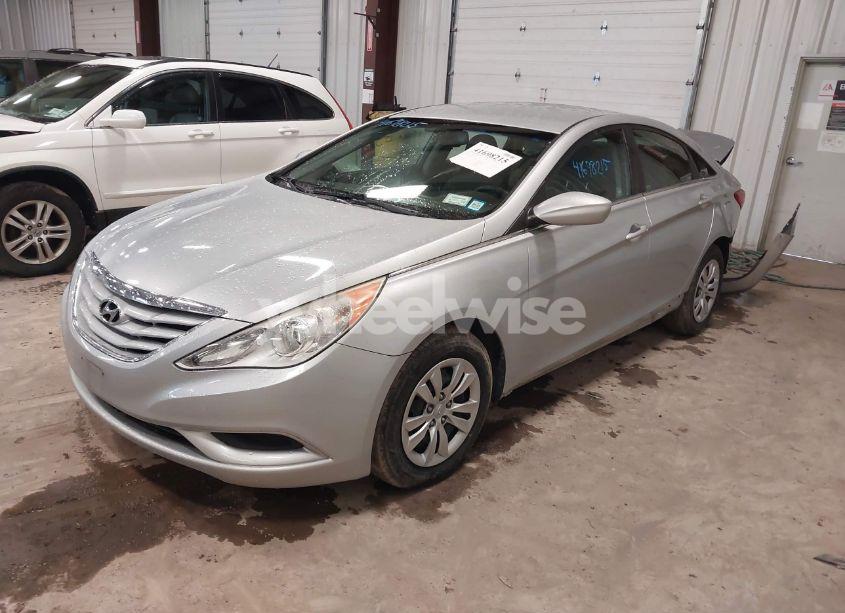 Photo 2 of 2012 Hyundai Sonata GLS (VIN 5NPEB4AC4CH351436)