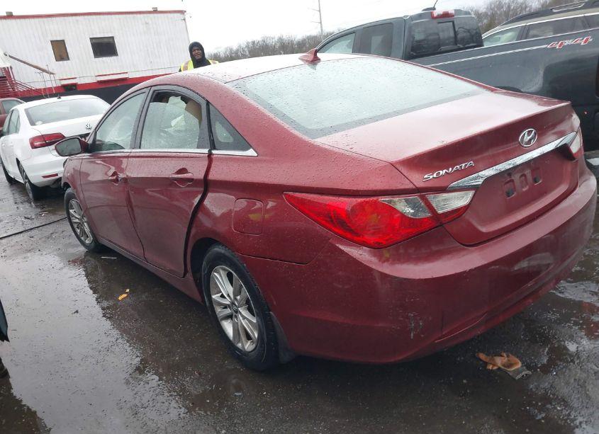 Photo 3 of 2012 Hyundai Sonata GLS (VIN 5NPEB4AC4CH373761)