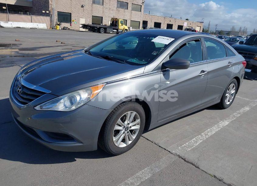 Photo 2 of 2012 Hyundai Sonata GLS (VIN 5NPEB4AC4CH412834)