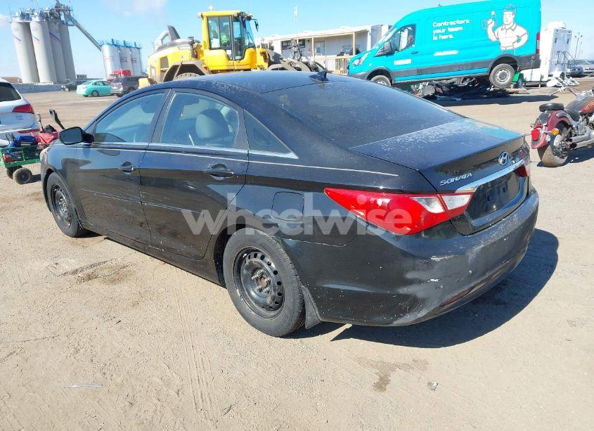 Photo 3 of 2012 Hyundai Sonata GLS (VIN 5NPEB4AC4CH426104)