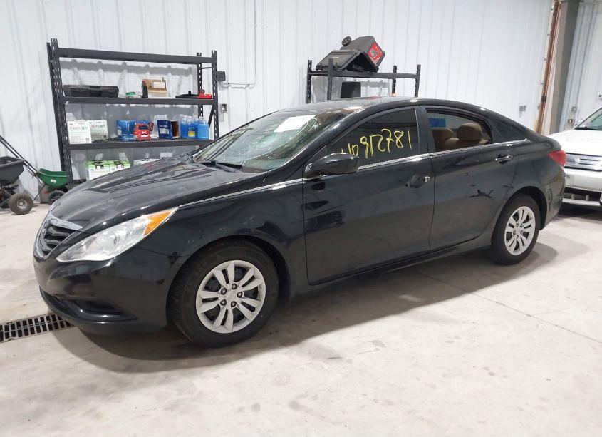 Photo 2 of 2012 Hyundai Sonata GLS (VIN 5NPEB4AC4CH431058)