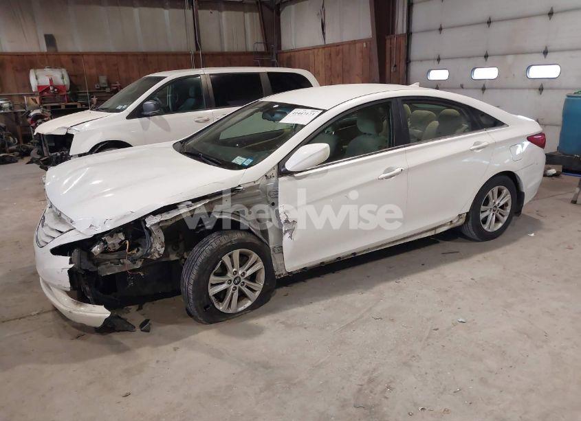 Photo 2 of 2012 Hyundai Sonata GLS (VIN 5NPEB4AC4CH435062)