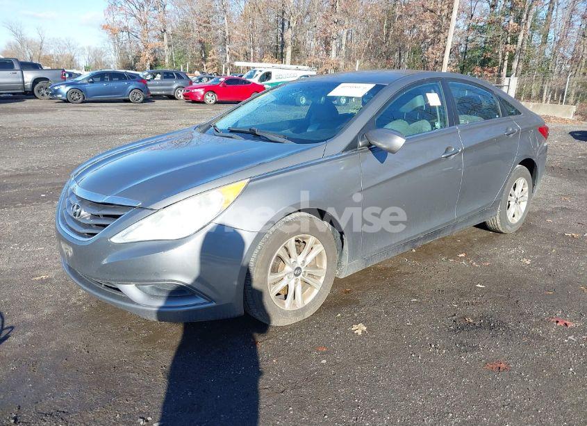 Photo 2 of 2012 Hyundai Sonata GLS (VIN 5NPEB4AC4CH478333)