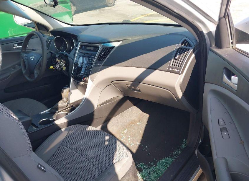 Photo 5 of 2012 Hyundai Sonata GLS (VIN 5NPEB4AC4CH488313)