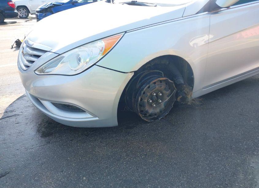 Photo 6 of 2012 Hyundai Sonata GLS (VIN 5NPEB4AC4CH488313)