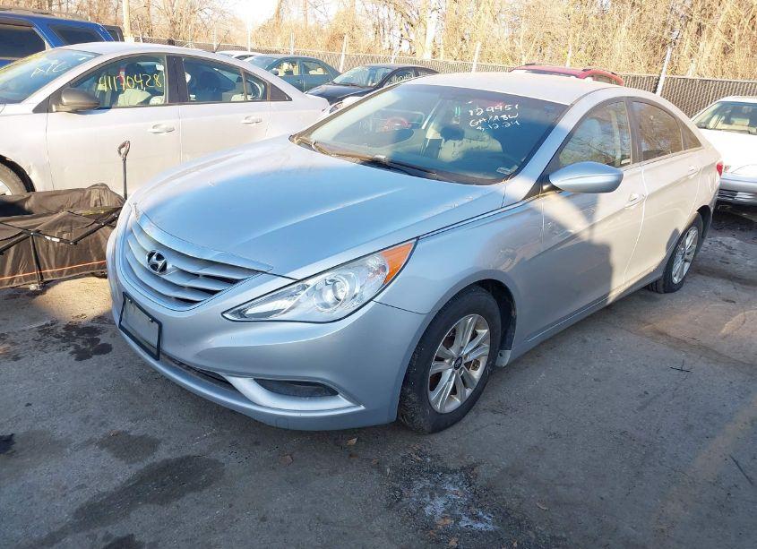 Photo 2 of 2012 Hyundai Sonata GLS (VIN 5NPEB4AC4CH490823)