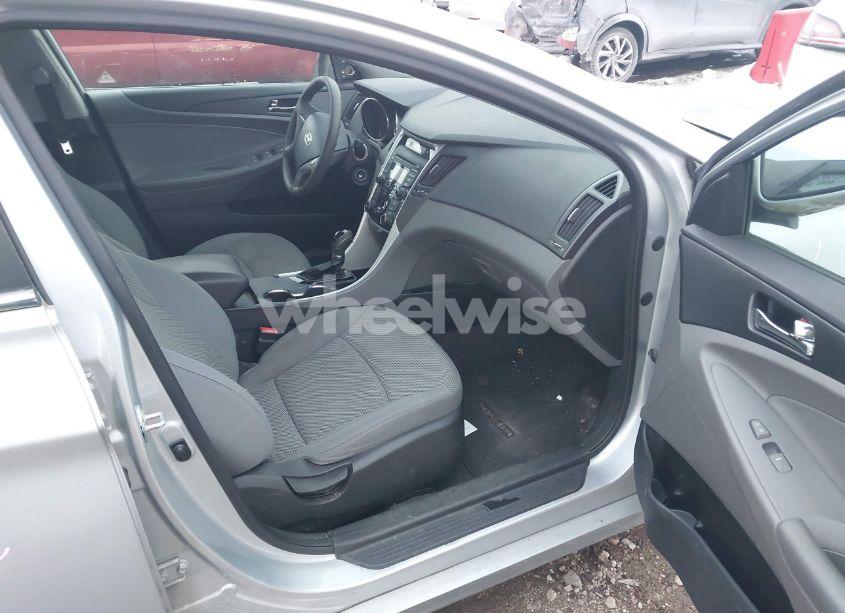 Photo 5 of 2012 Hyundai Sonata GLS (VIN 5NPEB4AC4CH494774)