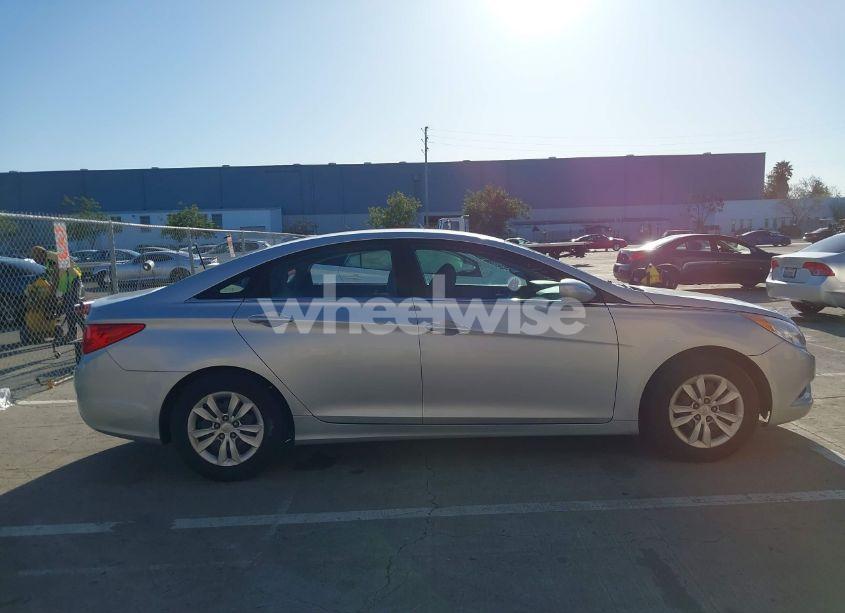 Photo 12 of 2013 Hyundai Sonata GLS (VIN 5NPEB4AC4DH509209)