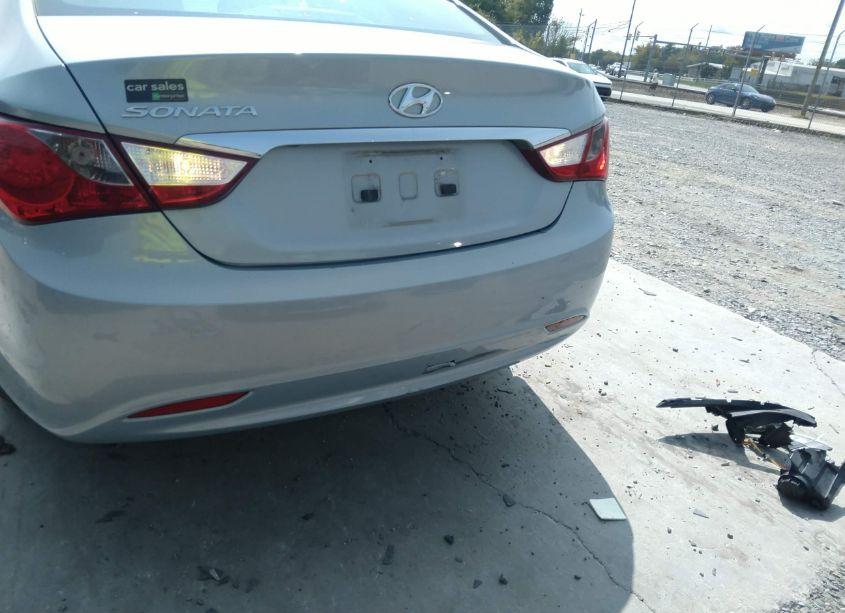 Photo 16 of 2013 Hyundai Sonata GLS (VIN 5NPEB4AC4DH547006)