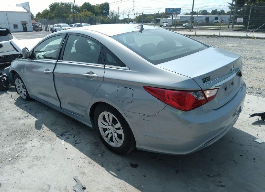 Photo 3 of 2013 Hyundai Sonata GLS (VIN 5NPEB4AC4DH547006)