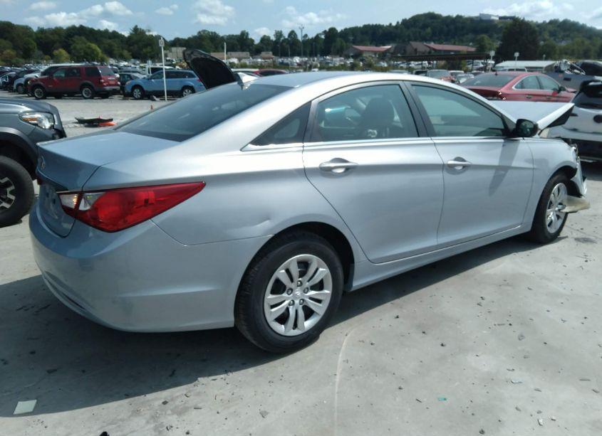 Photo 4 of 2013 Hyundai Sonata GLS (VIN 5NPEB4AC4DH547006)