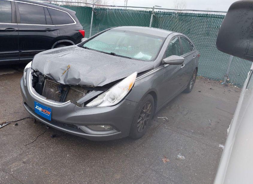 Photo 2 of 2013 Hyundai Sonata GLS (VIN 5NPEB4AC4DH551069)