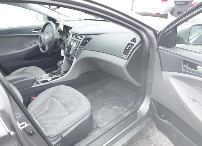 Photo 5 of 2013 Hyundai Sonata GLS (VIN 5NPEB4AC4DH551069)