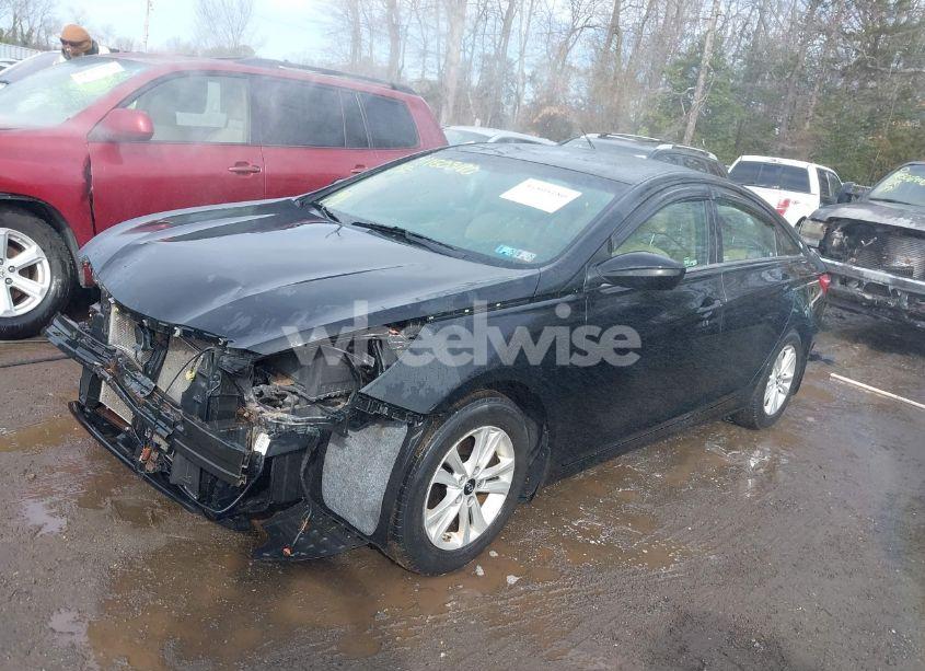 Photo 2 of 2013 Hyundai Sonata GLS (VIN 5NPEB4AC4DH560368)
